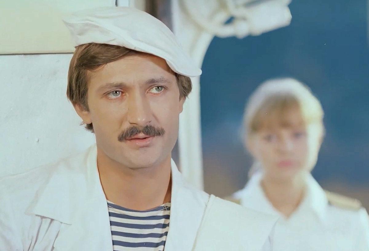 Кадр из кинофильма "Берегите женщин", 1981 г., режиссеры Виктор Макаров, Александр Полынников, сценаристы Анатолий Козак, Виктор Макаров, композитор Юрий Антонов (скриншот)