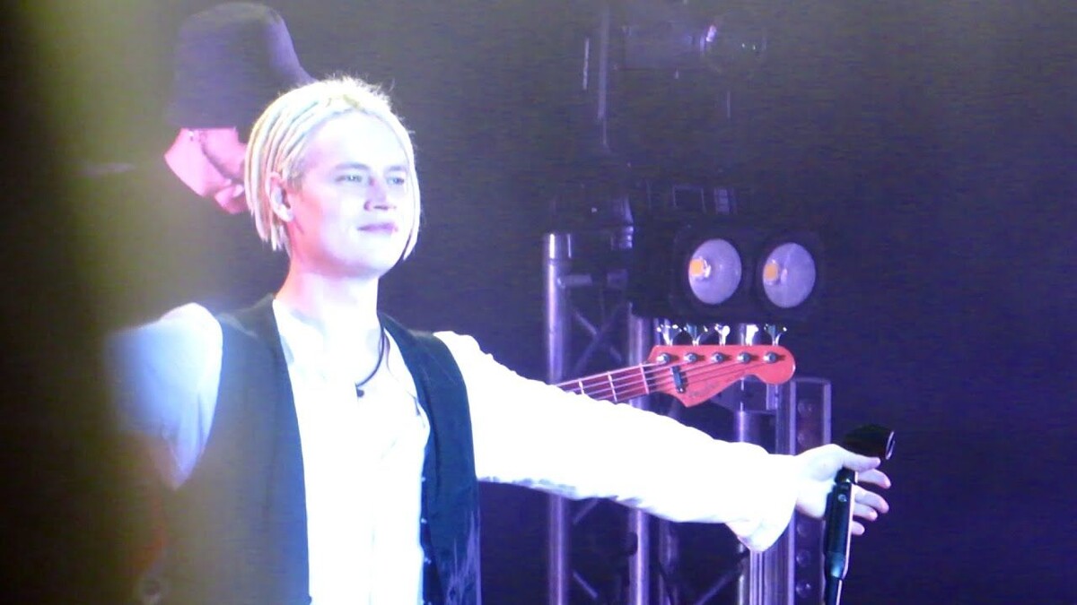 Фото из открытых источников. Шаман на концерте в Феодосии. 2022г.