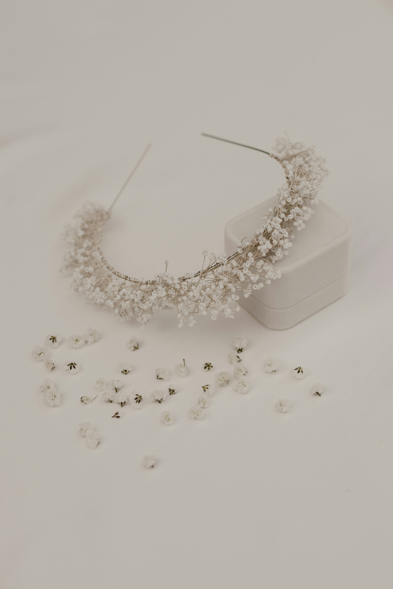 "А не спеть ли мне песню о любви?!
А не выдумать ли новый жанр?!
Попопсовей мотив и стихи,
И всю жизнь получать гонорар."(с) Фото: Unsplash