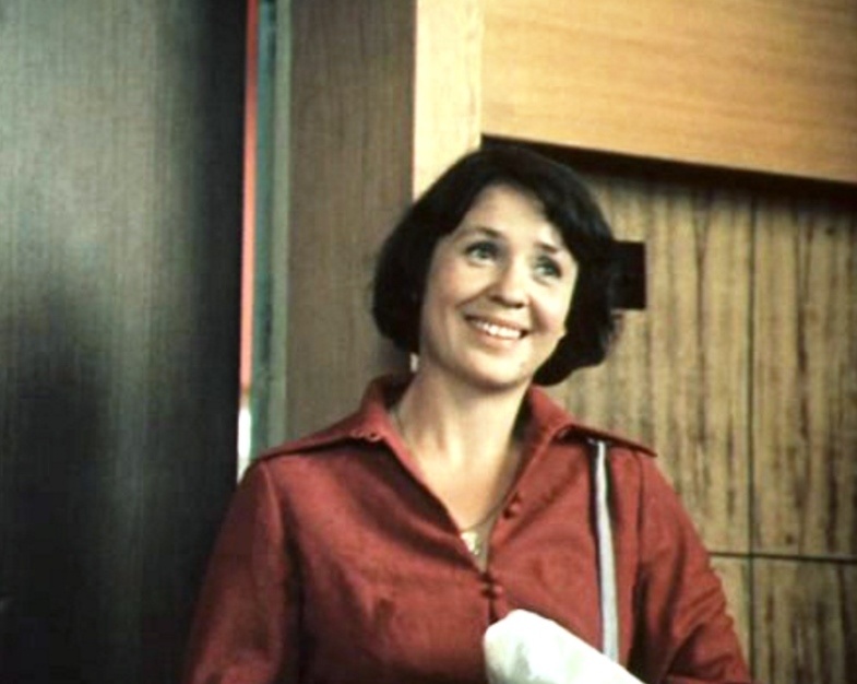 Светлана Швайко в фильме "По семейным обстоятельствам" (1978).