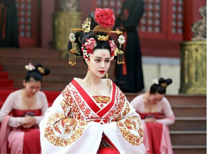 Кадр из фильма «Императрица Китая»