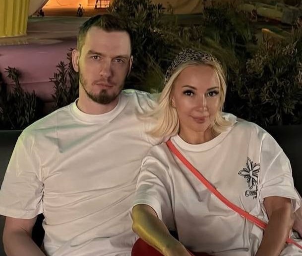 Лера Кудрявцева и Игорь Макаров. Социальные сети