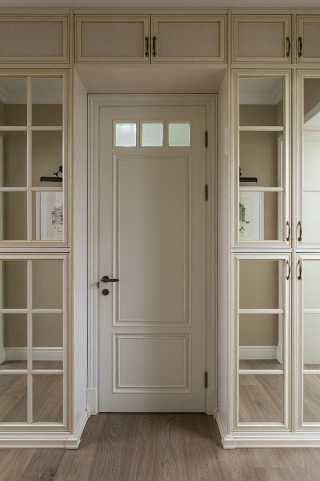 Антресоли? Фи! Это современное обрамление дверей!