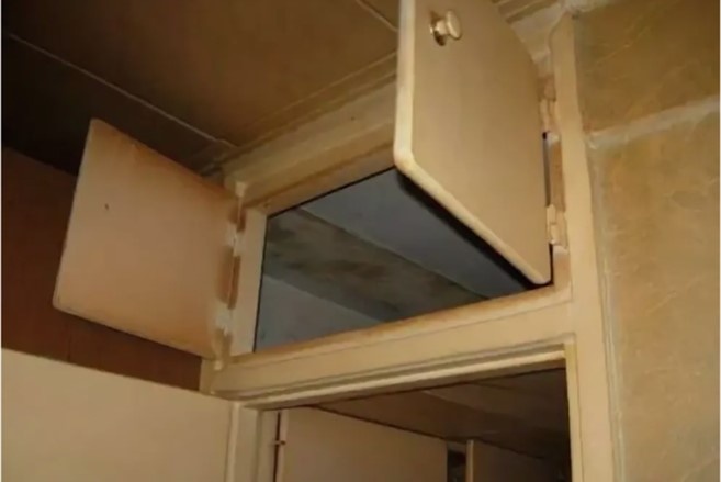 Ну да, выглядели попроще, но и современных фотографий не осталось, только в режиме "ДО", когда рассказывают о переделках, а там всегда стараются ухудшить картинку, чтобы "ПОСЛЕ" выглядело эффектнее