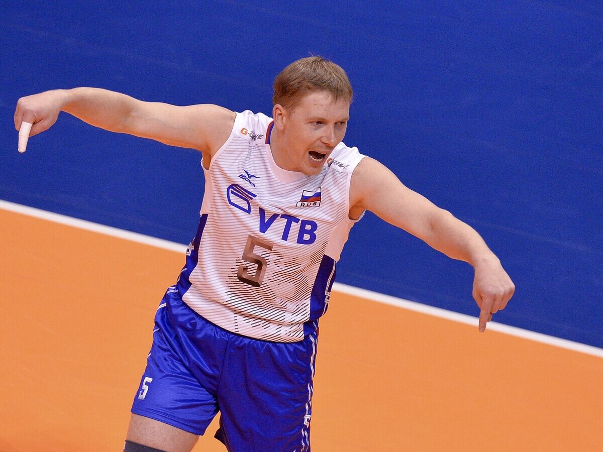    Связующий сборной России по волейболу Сергей Гранкин© РИА Новости / Владимир Песня