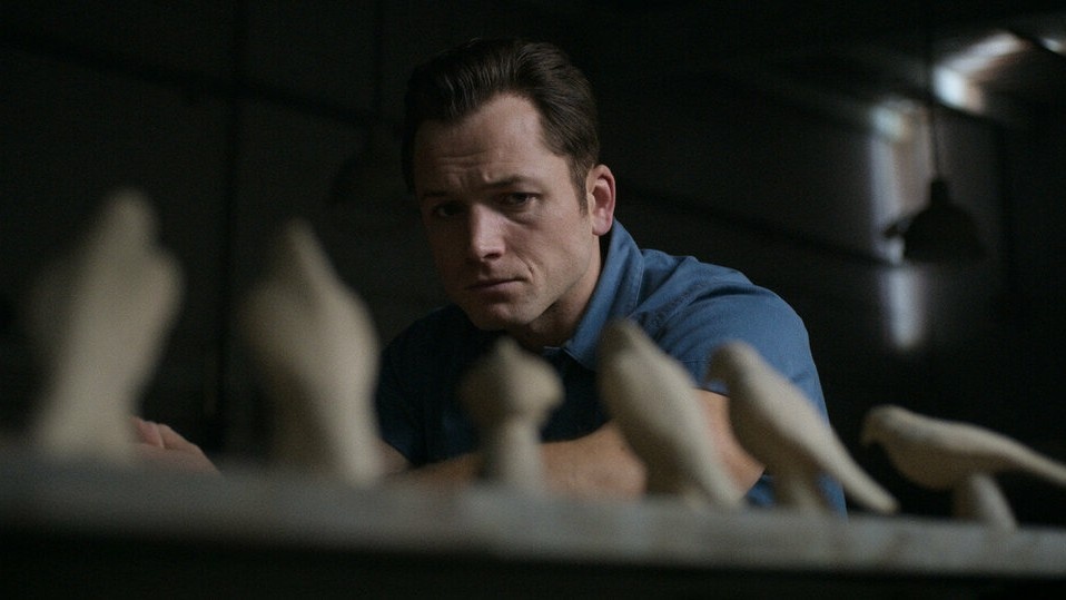 Кадр из сериала «Чёрная птица», 2022 год, режиссеры Михаэль Р. Роскам, Джо Чаппелль, Джим МакКэй