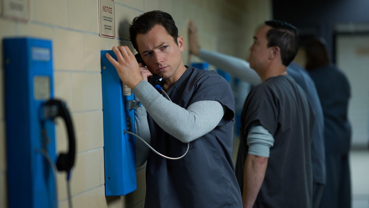 Кадр из сериала «Чёрная птица», 2022 год, режиссеры Михаэль Р. Роскам, Джо Чаппелль, Джим МакКэй