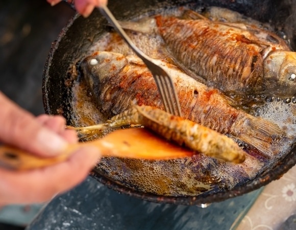 Как пожарить рыбу и потом не проветривать кухню: есть один секретный ингредиент