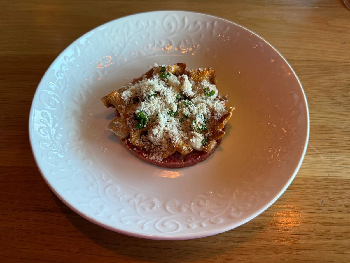 Тартар с лисичками