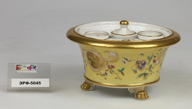 Фарфоровое ассорти: песочницы.