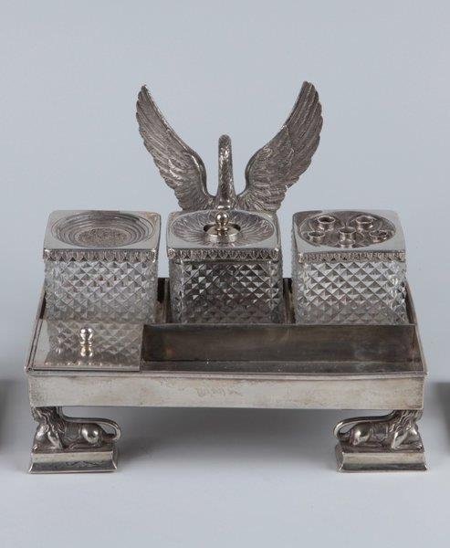 Чернильный прибор Александра I-го. 1810-1812. Хрусталь, серебро, чеканка, гранение. Высота 7,0 см. Федеральное государственное бюджетное учреждение культуры "Государственный музей-заповедник "Петергоф". 