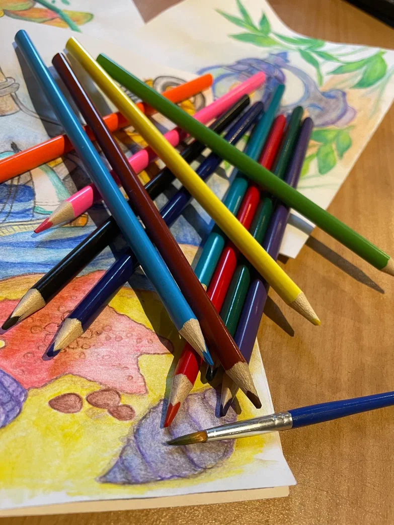 Акварельные карандаши, которые меня соблазнили на рисование. 