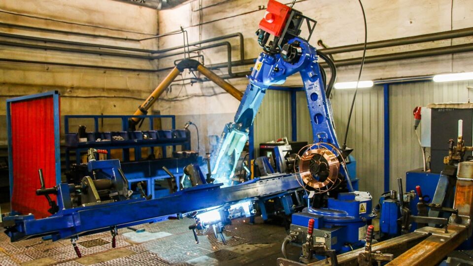    Завод. Производство. Источник: Виталий Барабаш