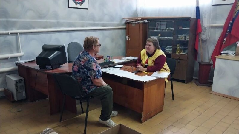     Личный прием граждан провела депутат АКЗС Евгения Боровикова. Фото предоставлено пресс-службой регионального отделения партии «Справедливая Россия – За правду», автор Захар Торычев.