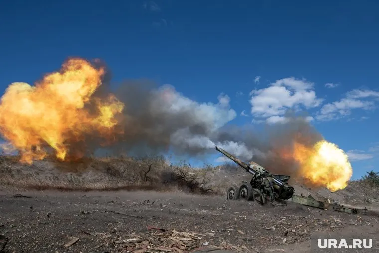  ВС РФ с помощью артиллерии атакуют позиции противника в Сумской области
Фото: Таисия Воронцова © URA.RU