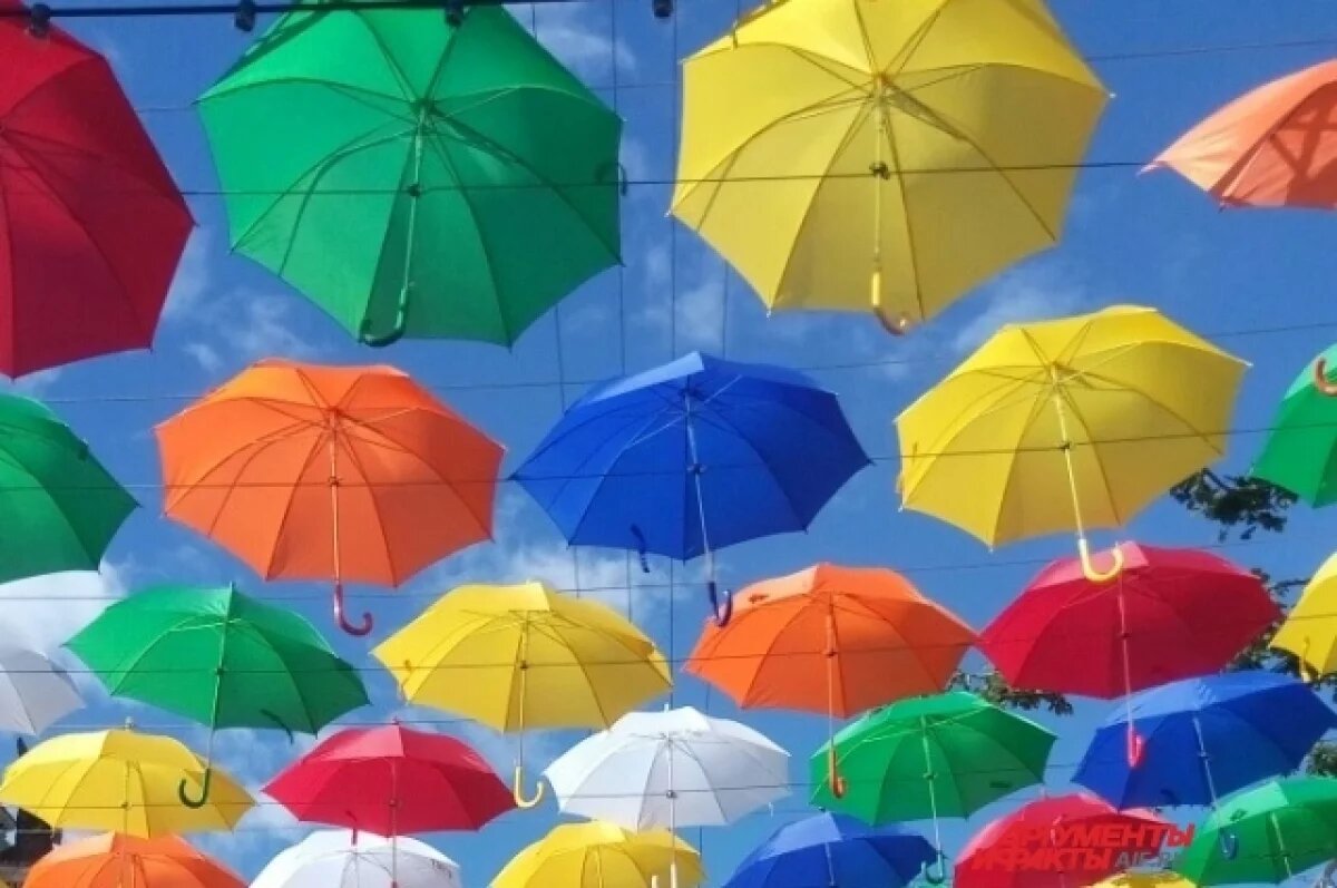    В Губкинском появилась необычная беседка с ажурной крышей