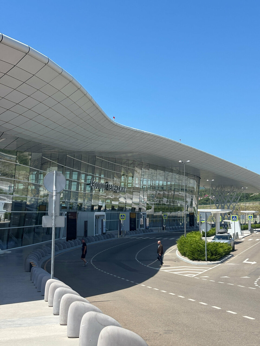 Обновленный аэропорт Геленджика. Фото: Яндекс карты. Автор: Серафим Прокофьев