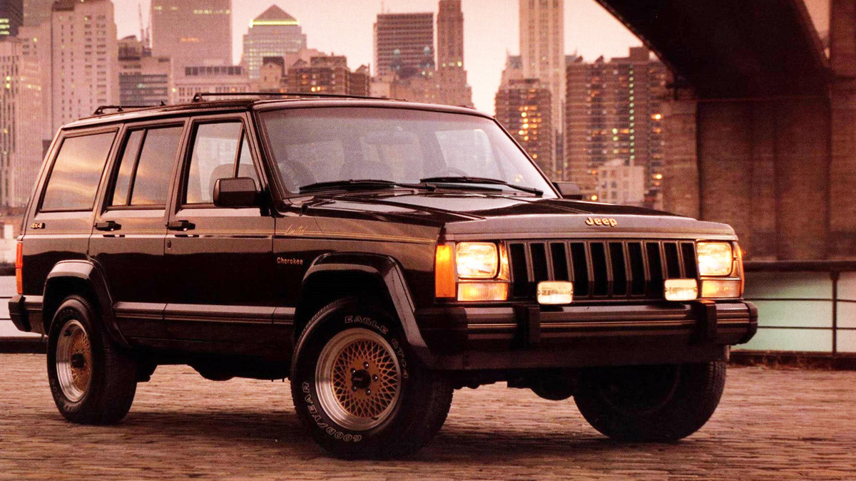 В 1990-х в нашей стране Cherokee XJ стал одним из символов «успеха»