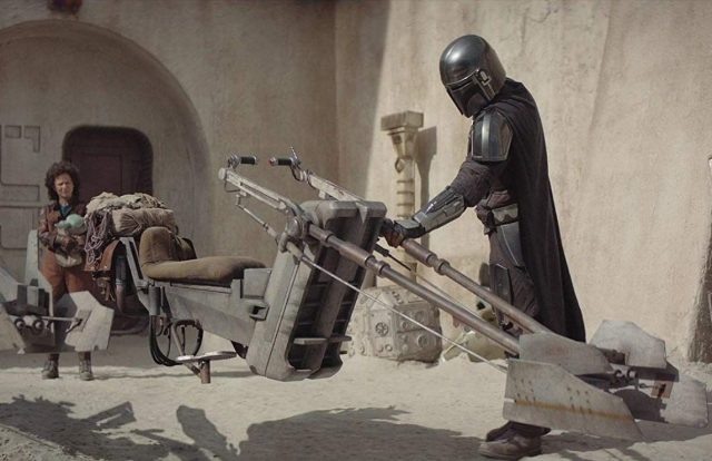    Кадр из сериала «Мандалорец»