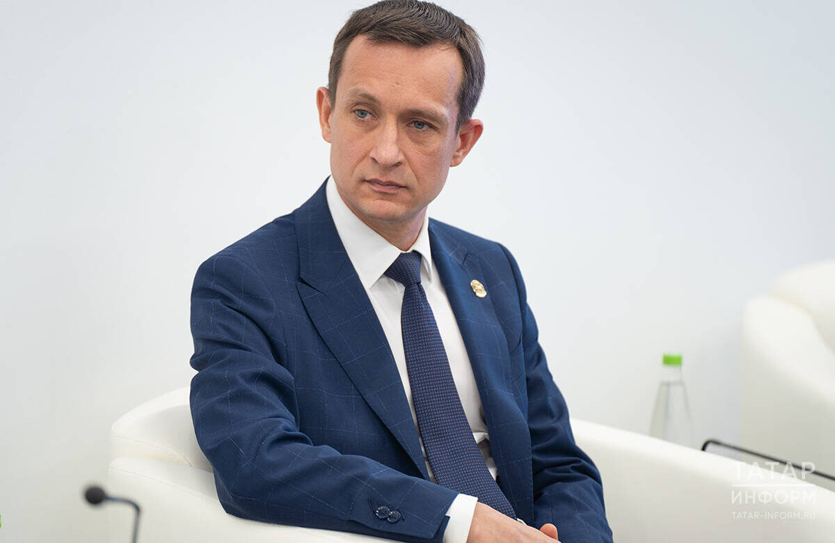 Айрат Хайруллин: «Для нас важно, чтобы даже в самых нестандартных ситуациях наши жители оставались на связи и всегда могли воспользоваться необходимыми онлайн-сервисами»Фото: © Владимир Васильев / «Татар-информ»