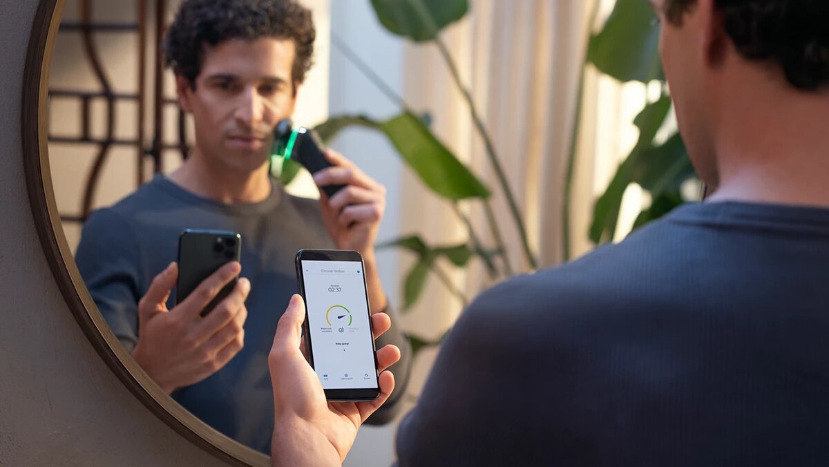 Электробритва Shaver series 9000 с технологией SkinIQ от Philips