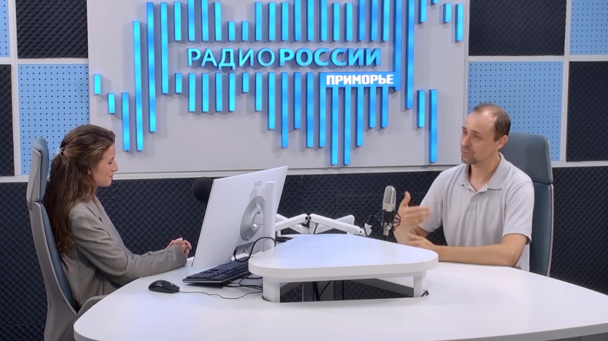 Анастасия Барабаш и Максим Бордаков в медиастудии ГТРК "Владивосток"