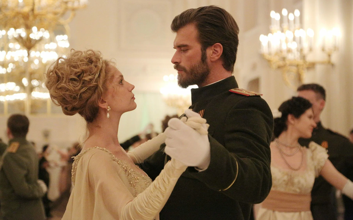 Кадр из сериала "Курт Сеит и Александра"