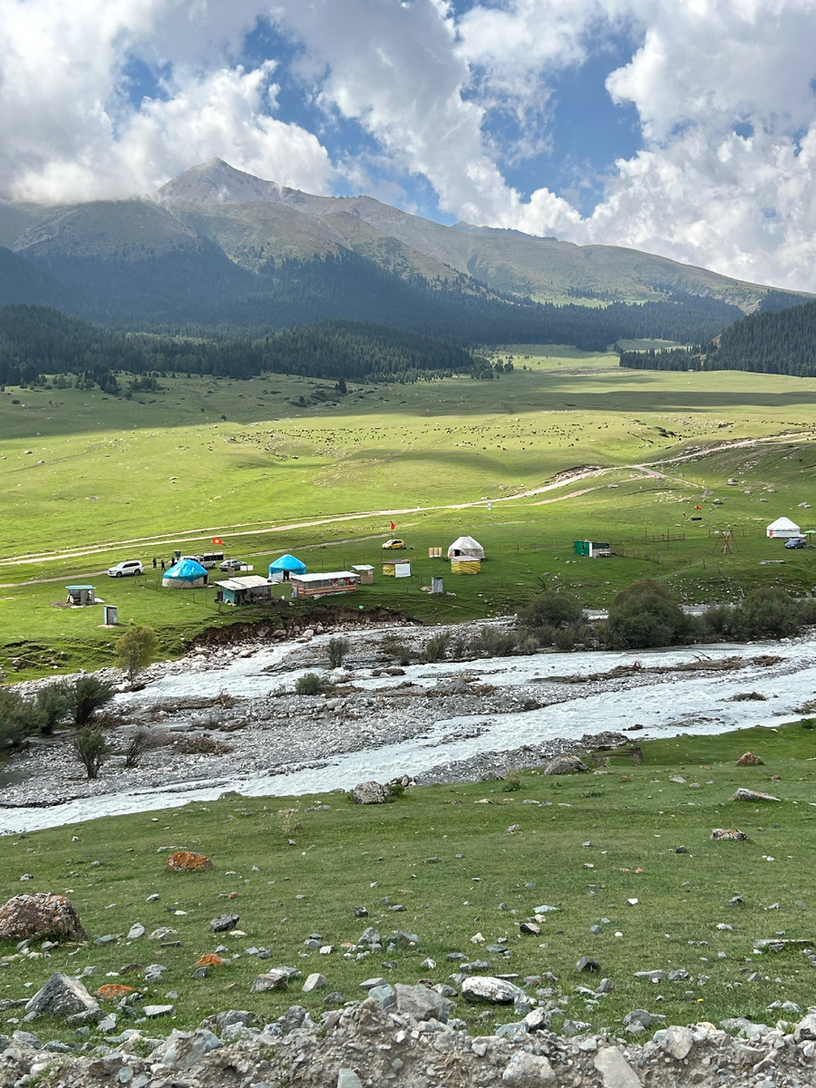 Переезжаем в Григорьевское ущелье. Фото мое