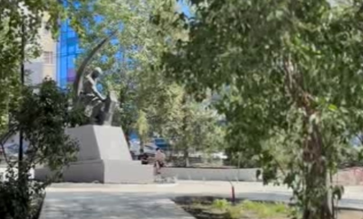    В Курске благоустройство сквера «Спутник» завершится в августе