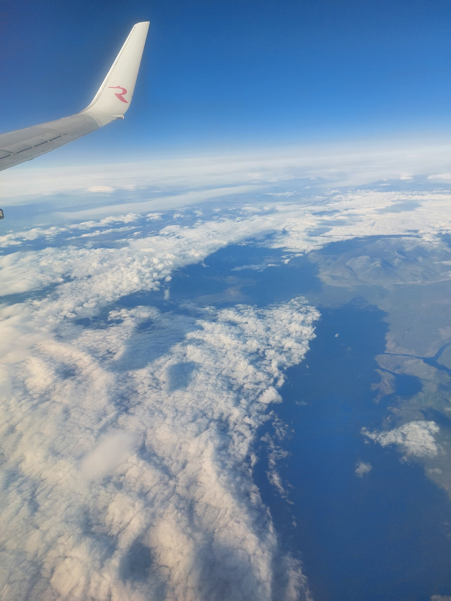 Тут потребуется максимум воображения и фантазии чтобы представить Байкал) 