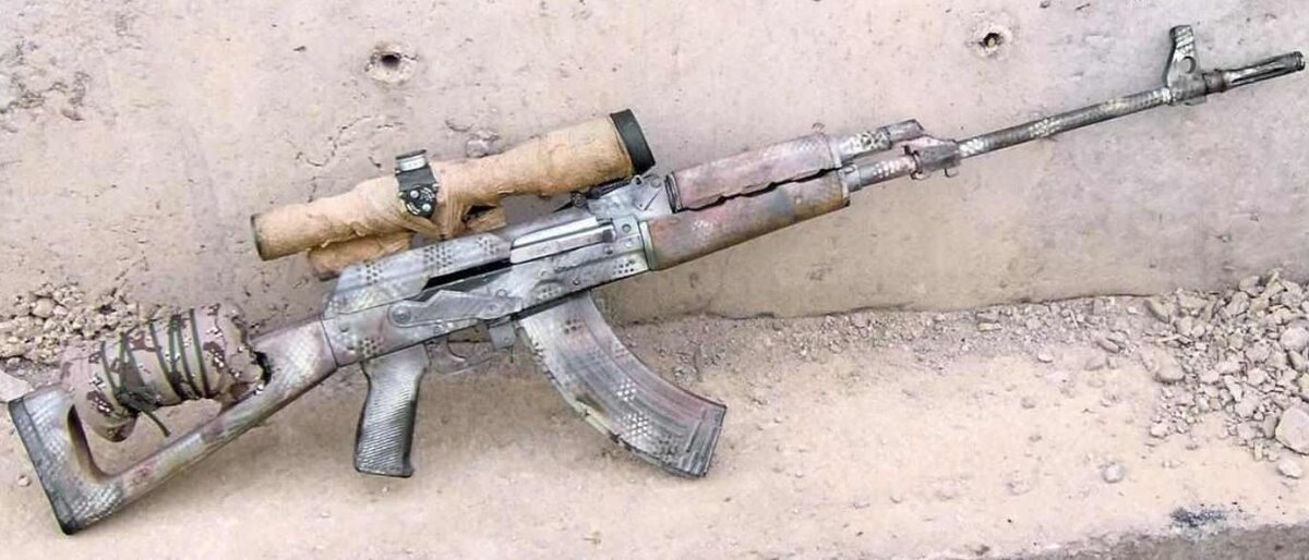 Винтовка "Табук" с прицелом.