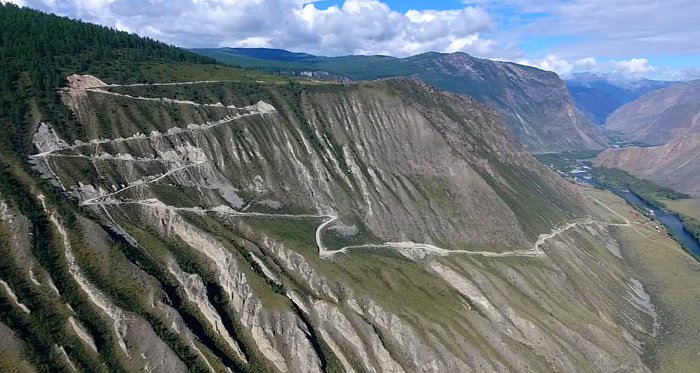 Фото из сети. Источник - https://www.sibalt.ru/info-gornyj-altai/1082-pereval-katu-yaryk