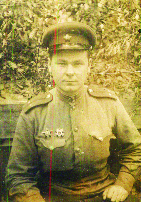 Восточная Пруссия, 1944 год. Фотографию со своим портретом Степану Куранову подарил командир взвода Григорий Пронченко