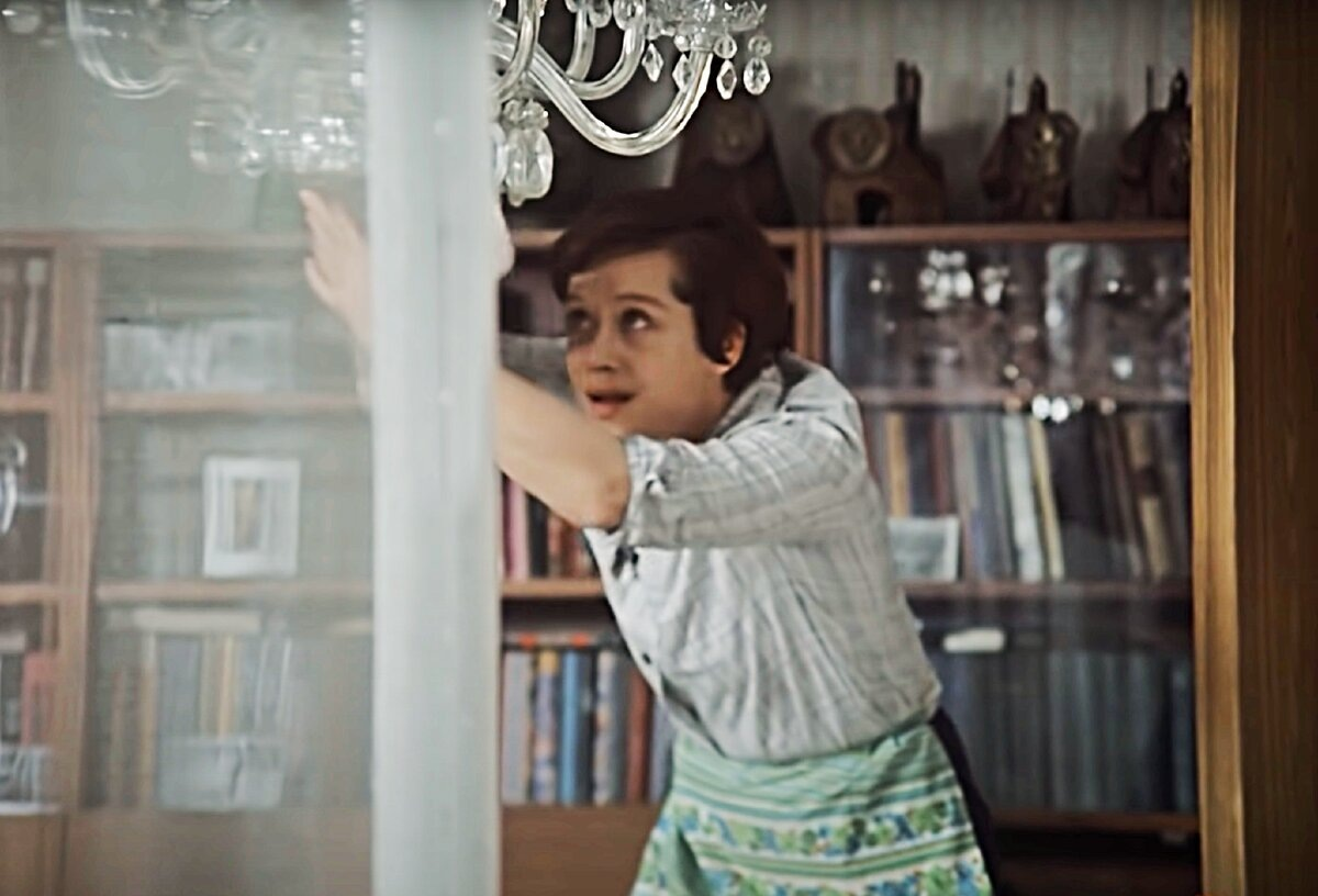 📸 фото: кадр из фильма «Служебный роман»