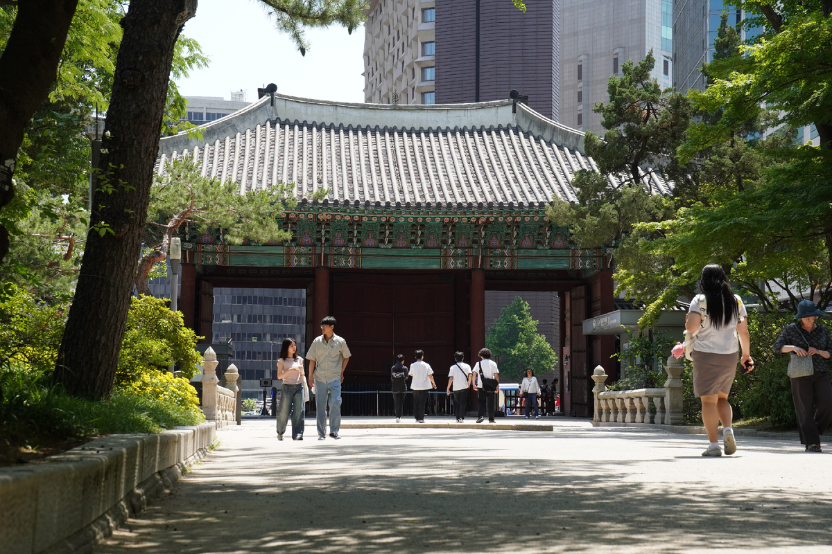 Ворота Дэханмун. Мост Кымчхонгё.