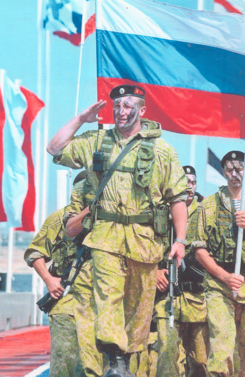 Командир роты Владимир Чепа на показательных выступлениях ко Дню ВМФ в Севастополе, 2017 год