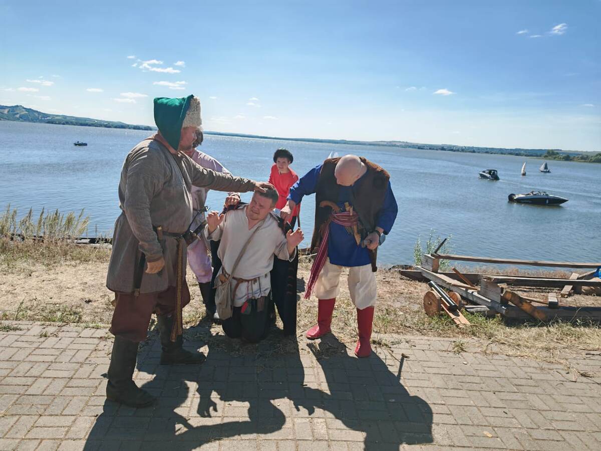 Народная лодка. Нападение ушкуйников