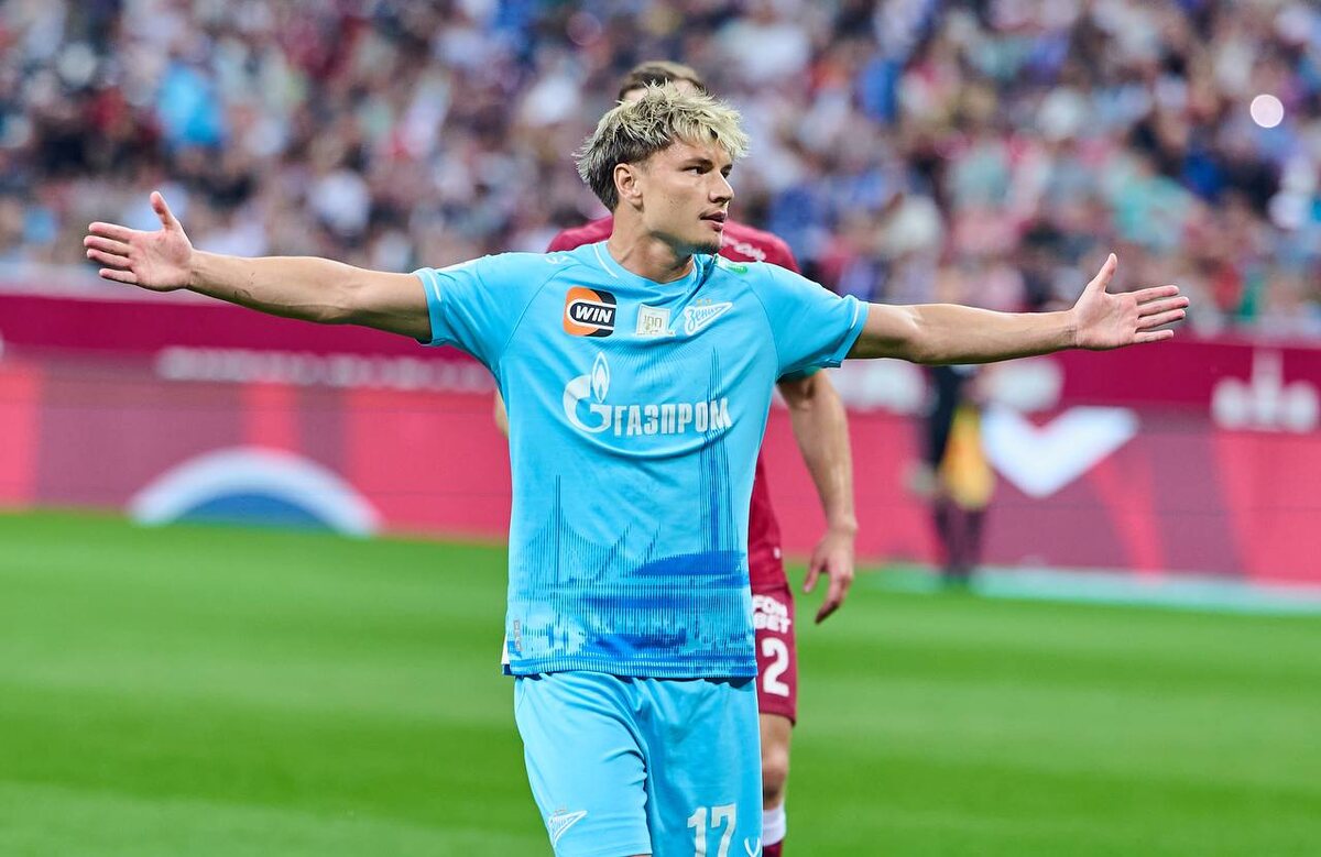    "Зенит". Одни нагнетают, другие работают Алексей Андрианов