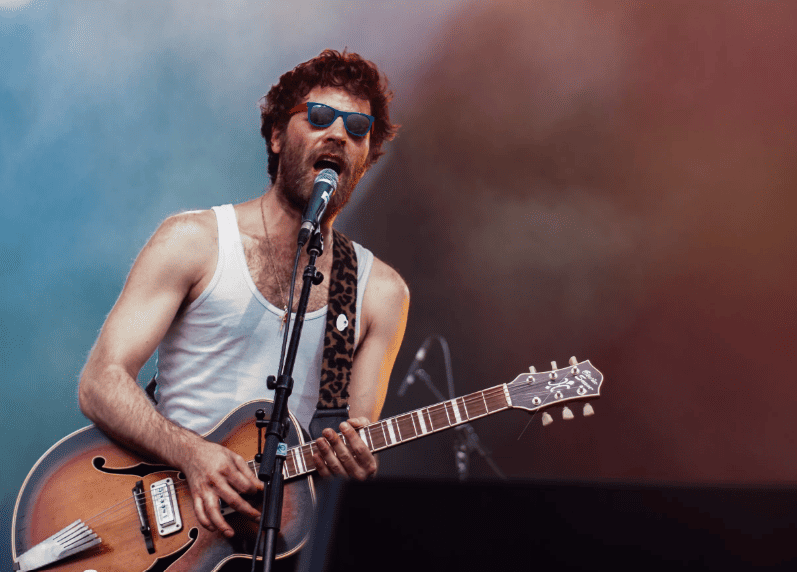 Музыкант в США