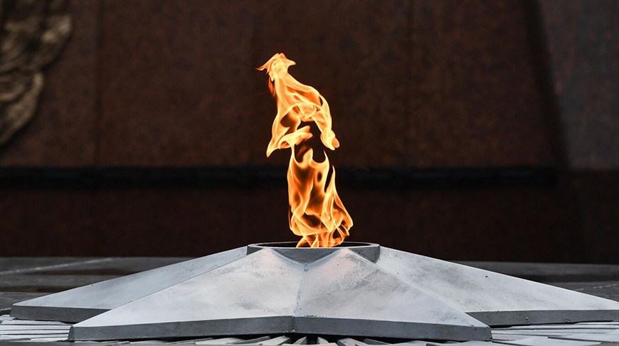    «Упиваются реваншем». В Львовской области демонтируют мемориал «Вечный огонь» и два памятника советским солдатам