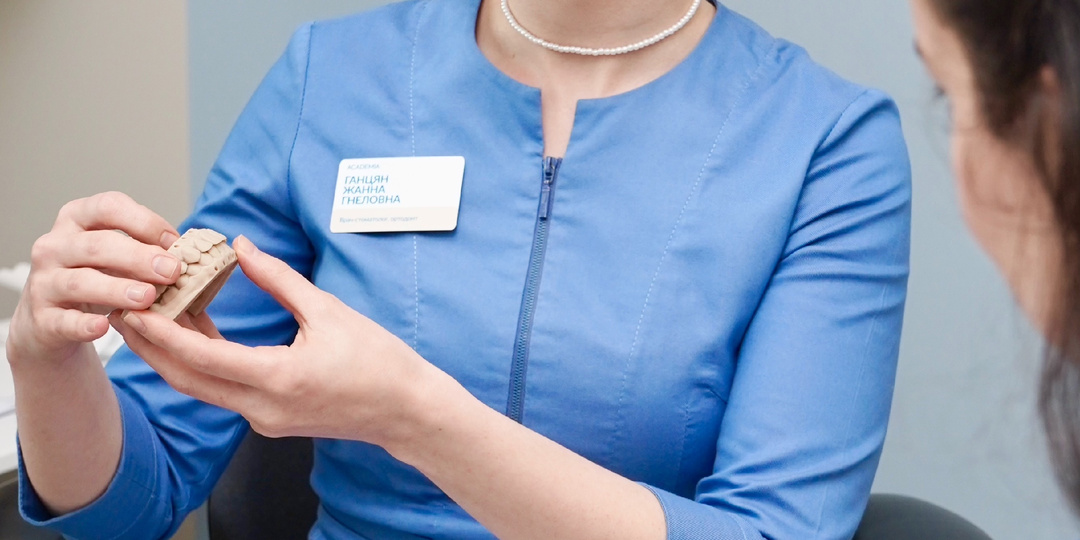 Элайнеры или брекеты — что лучше? Мнение ортодонта и разбор плюсов и минусов