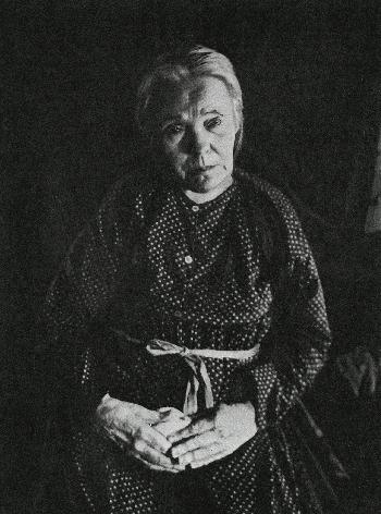 Старица Марфа Смирнова , появилась на свет в XIX в, в семье крепостных крестьян. Родители девочки рано умерли,ее воспитывал сводный брат