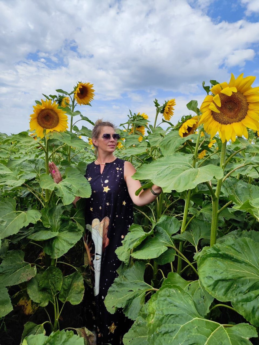 Этот период сулит Рыбам глубокую внутреннюю перестройку: привычные представления о семье, месте проживания и личной стабильности будут кардинально меняться. Возможно ощущение освобождения, желание переосмыслить основы собственного счастья и сделать смелый шаг навстречу новой жизни.