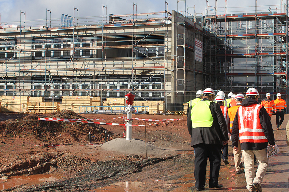 Последствия сделки с США угрожают инфраструктуре и промышленности Европы. | Фото: U.S. Army Corps of Engineers Europe District/Public domain
