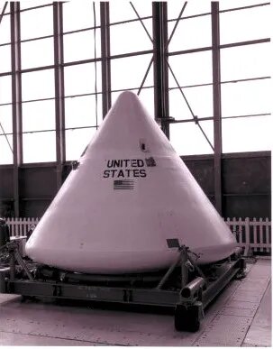 Макет командного модуля космического корабля  BP-26 для испытательного полета "Аполлон" А-104