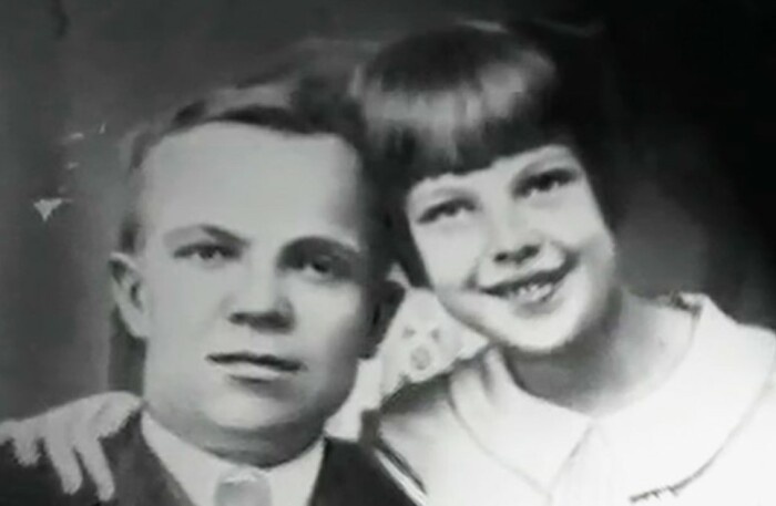 Тамара Носова воспитывалась в приемной семье.