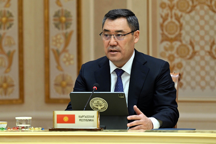    источник фото: пресс-служба президента Киргизии.
