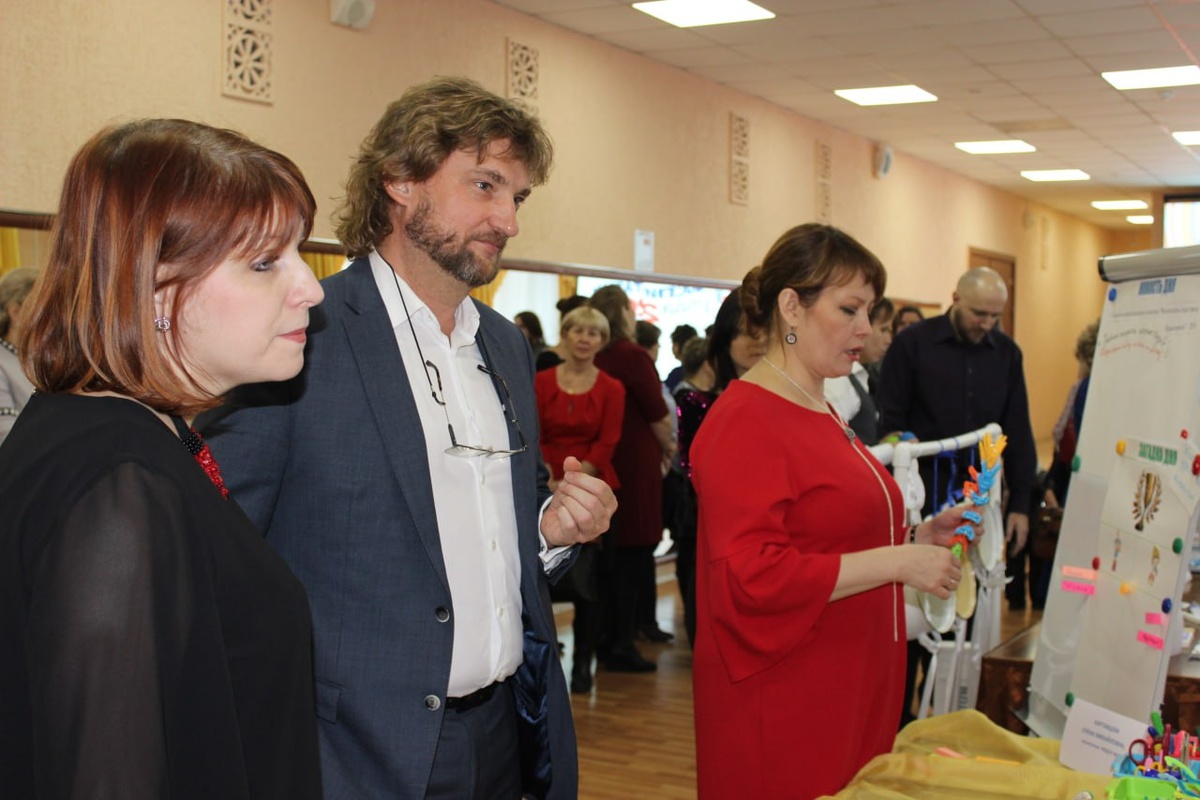 Директор по разивтию Leoni kids