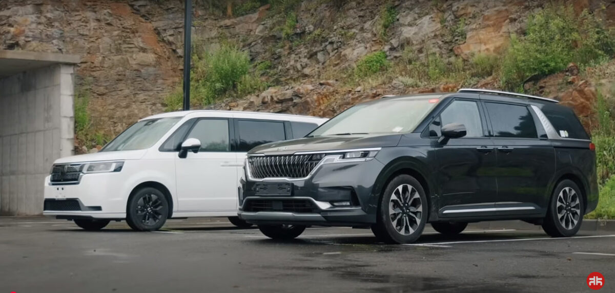 Honda Stepwgn и Kia Carnival. Источник: скриншот из VKвидео канала «Япония Транзит»