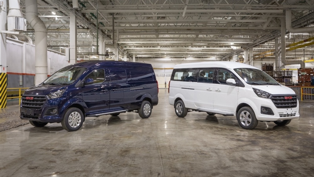 Фургон и минивэн марки SKM